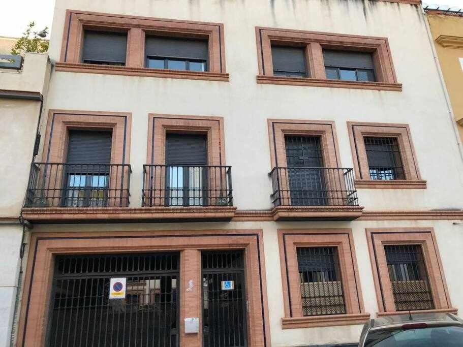 شقة Atico San Bernardo Terraza Y Parking Incluido إشبيلية المظهر الخارجي الصورة